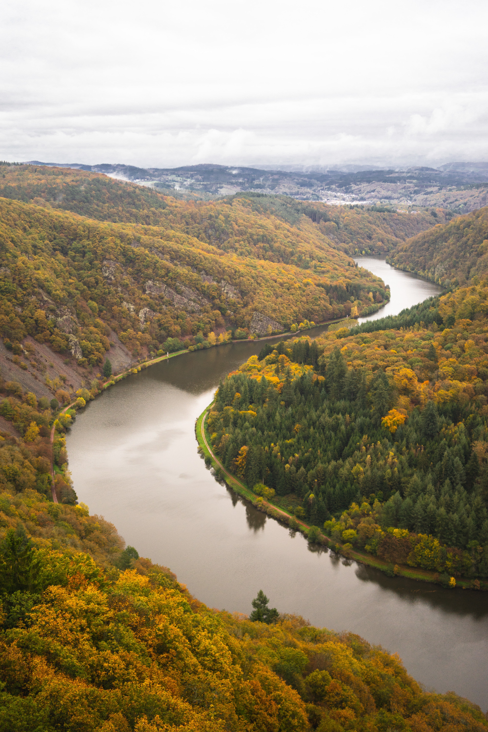 Wasser-Wärmepumpe Energie aus Flüssen und Abflüssen